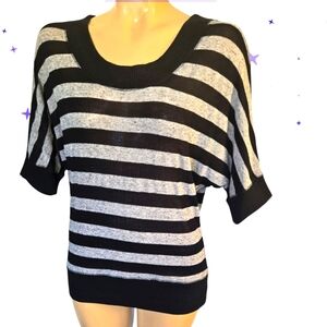 Eyeshadow Striped Dolman Sleeve Lace Back Linen Blend Knit Top Black Gray Medium
